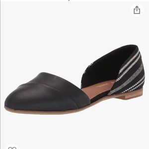 New Never worn TOMS flats